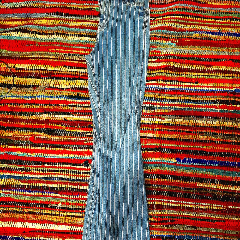 Cello Bell bottoms from Buckle Size 7